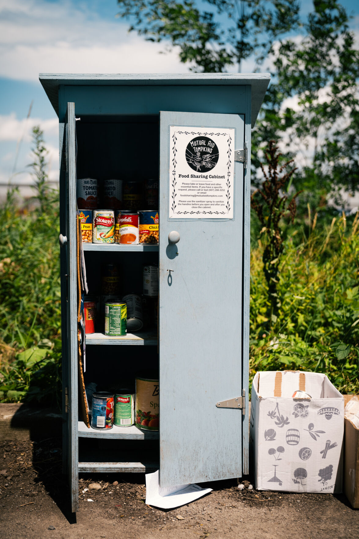 Food cabinet